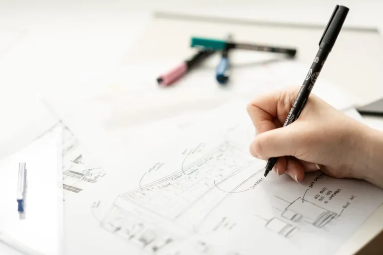 Elisa sketching
